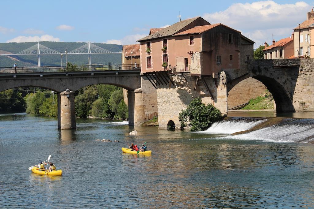 Causses & Vallees Vacances Hotel Saint-Georges-de-Luzençon Zewnętrze zdjęcie